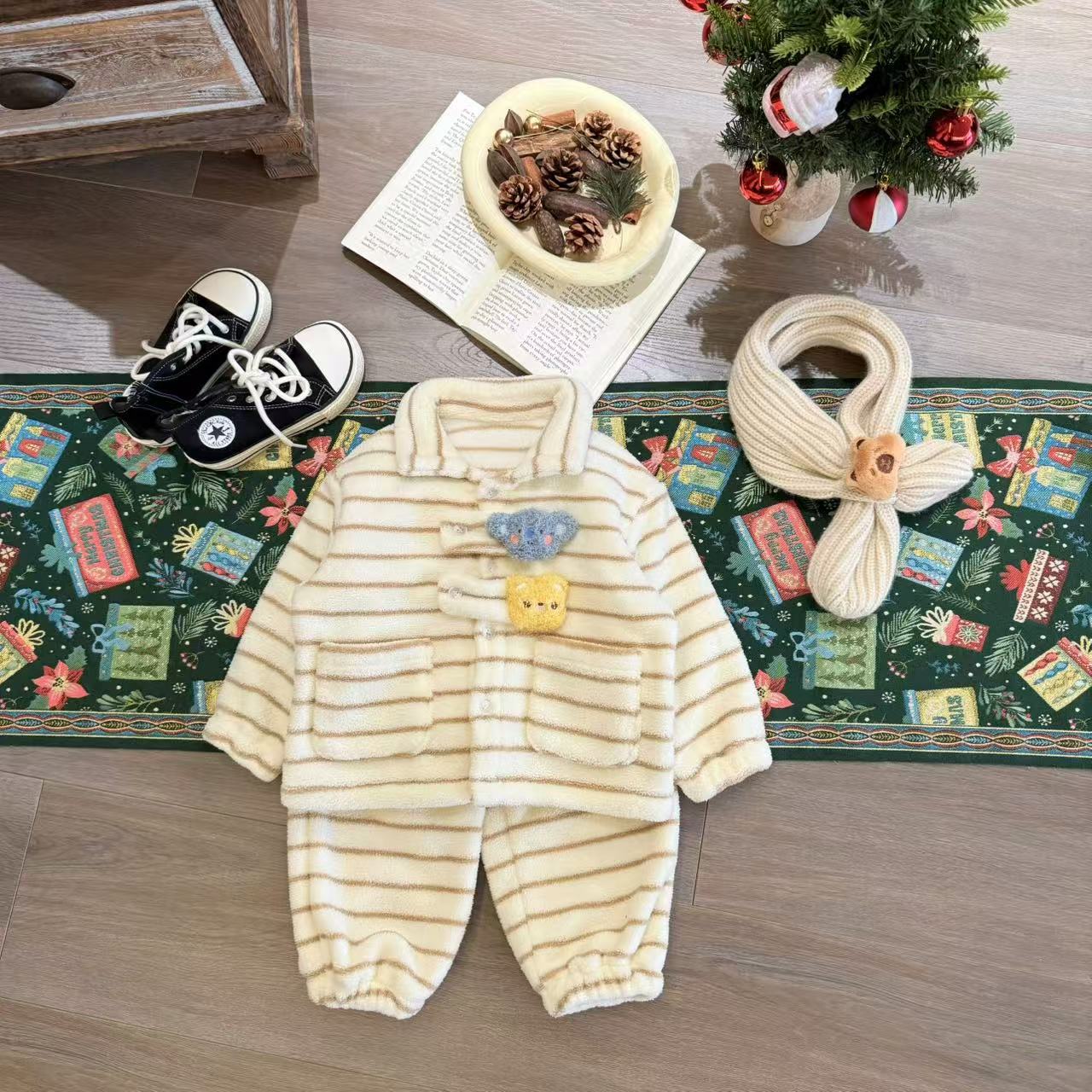 儿童秋冬舒适立体小象条纹毛绒家居服套装H1867