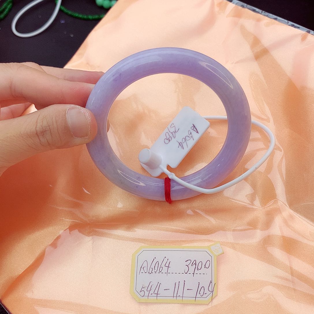 翡翠未镶嵌手镯翡翠