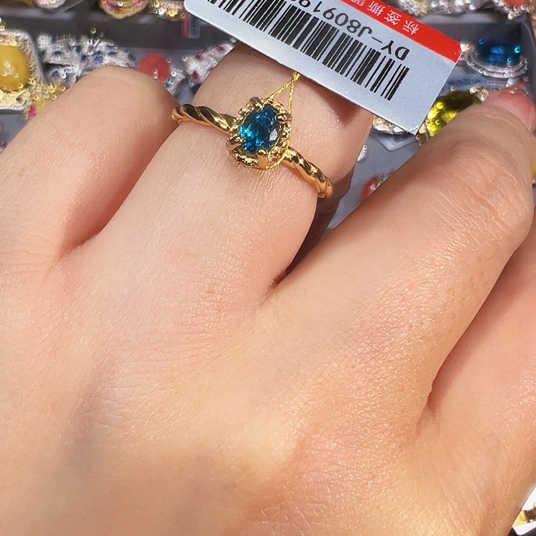 银S925镶嵌天然锆石戒指