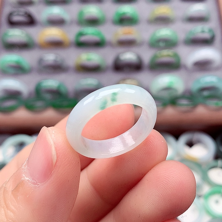 翡翠未镶嵌戒指16号