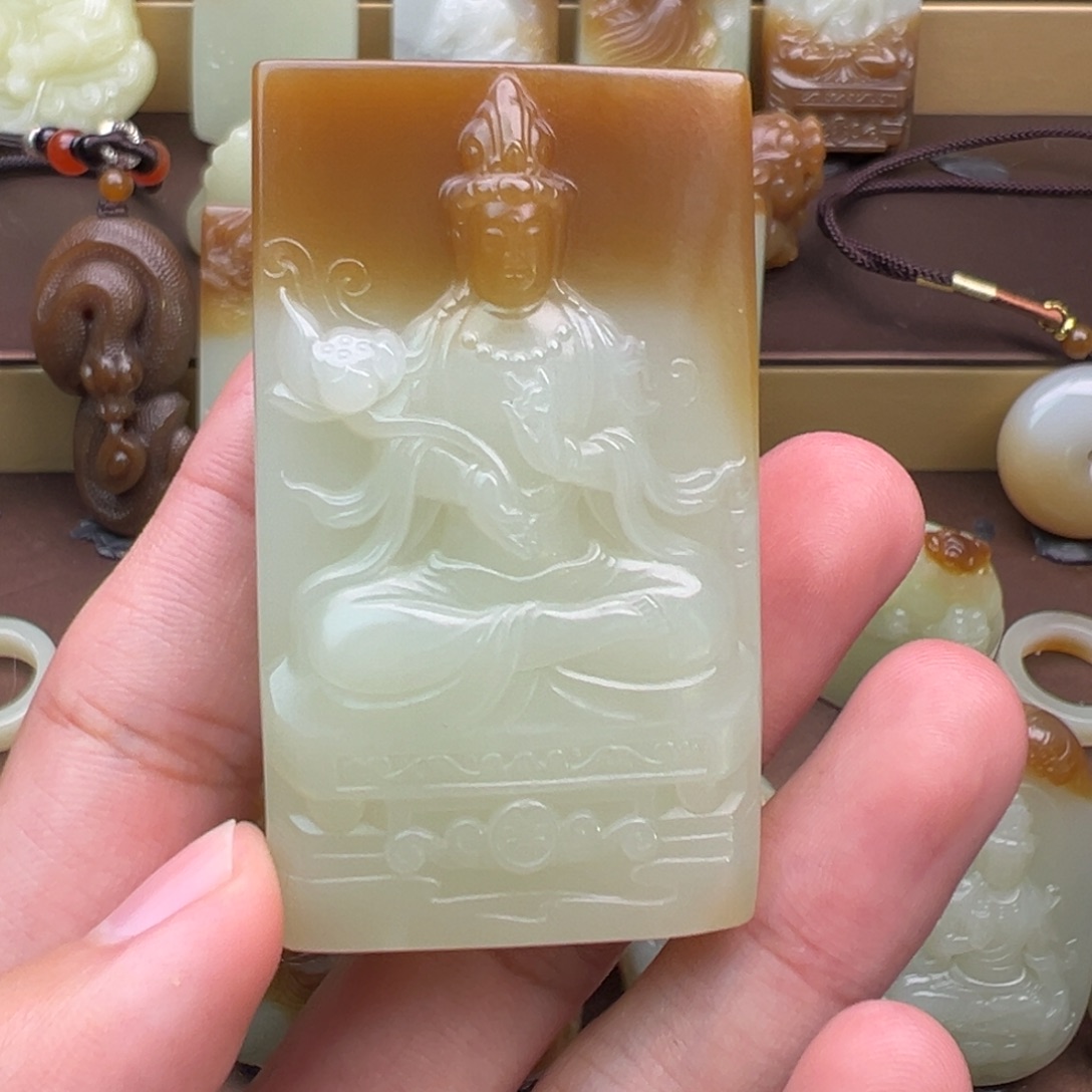 高***恒和田玉（糖玉）未镶嵌颈饰