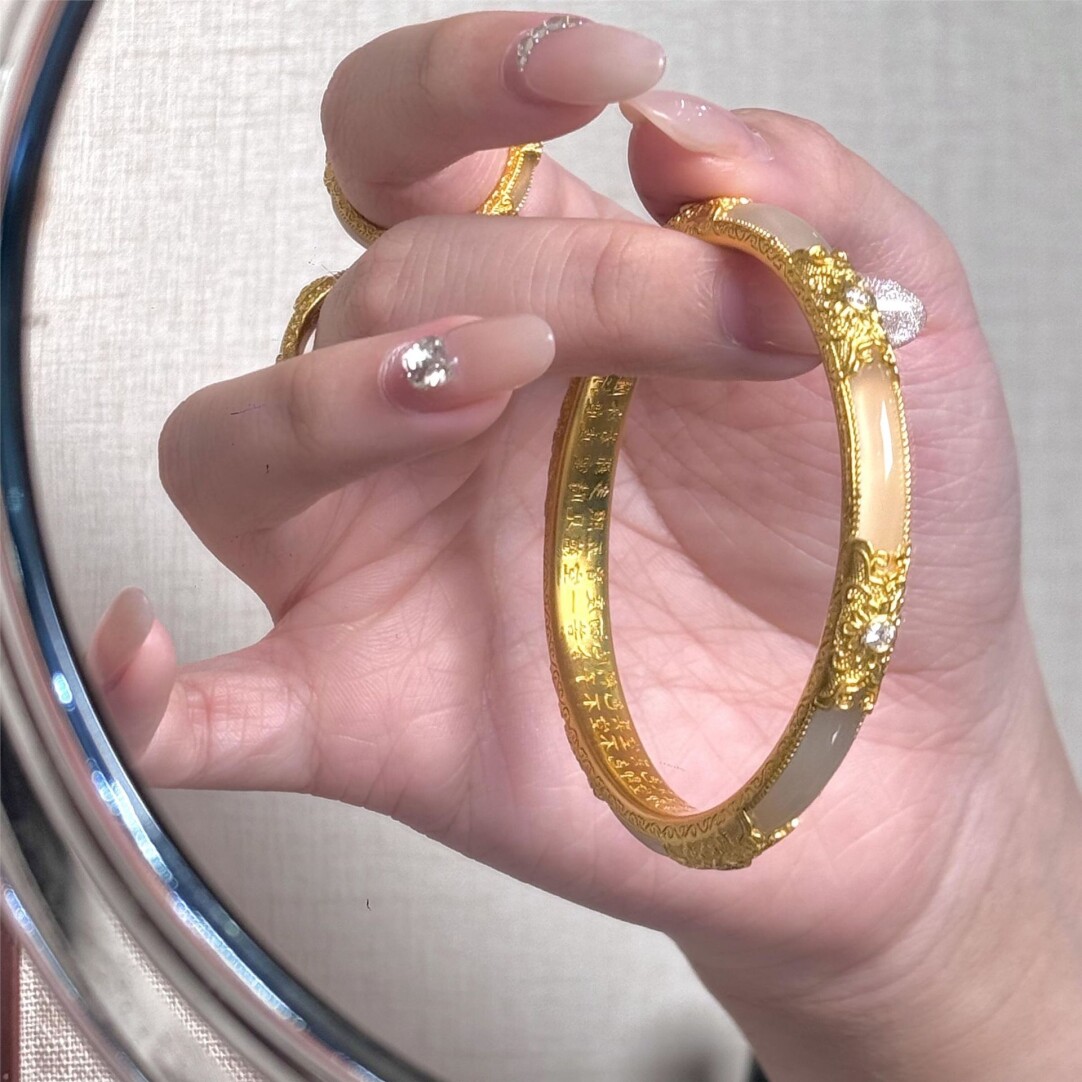 47 Brand · 【中宫手环】古韵，腕间流转东方美学，精致设计彰显独特