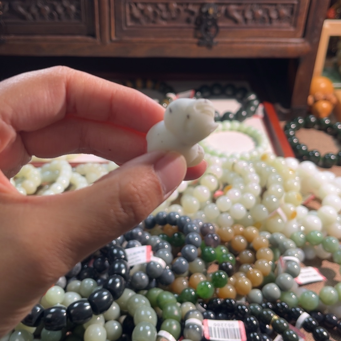 和田玉未镶嵌手链