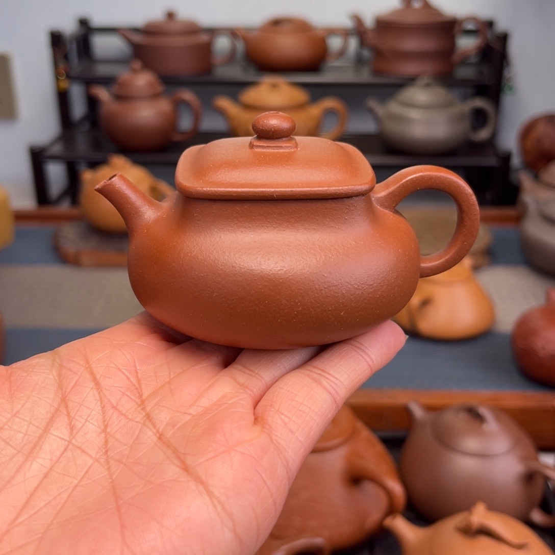 紫砂茶壶见*?手工制作