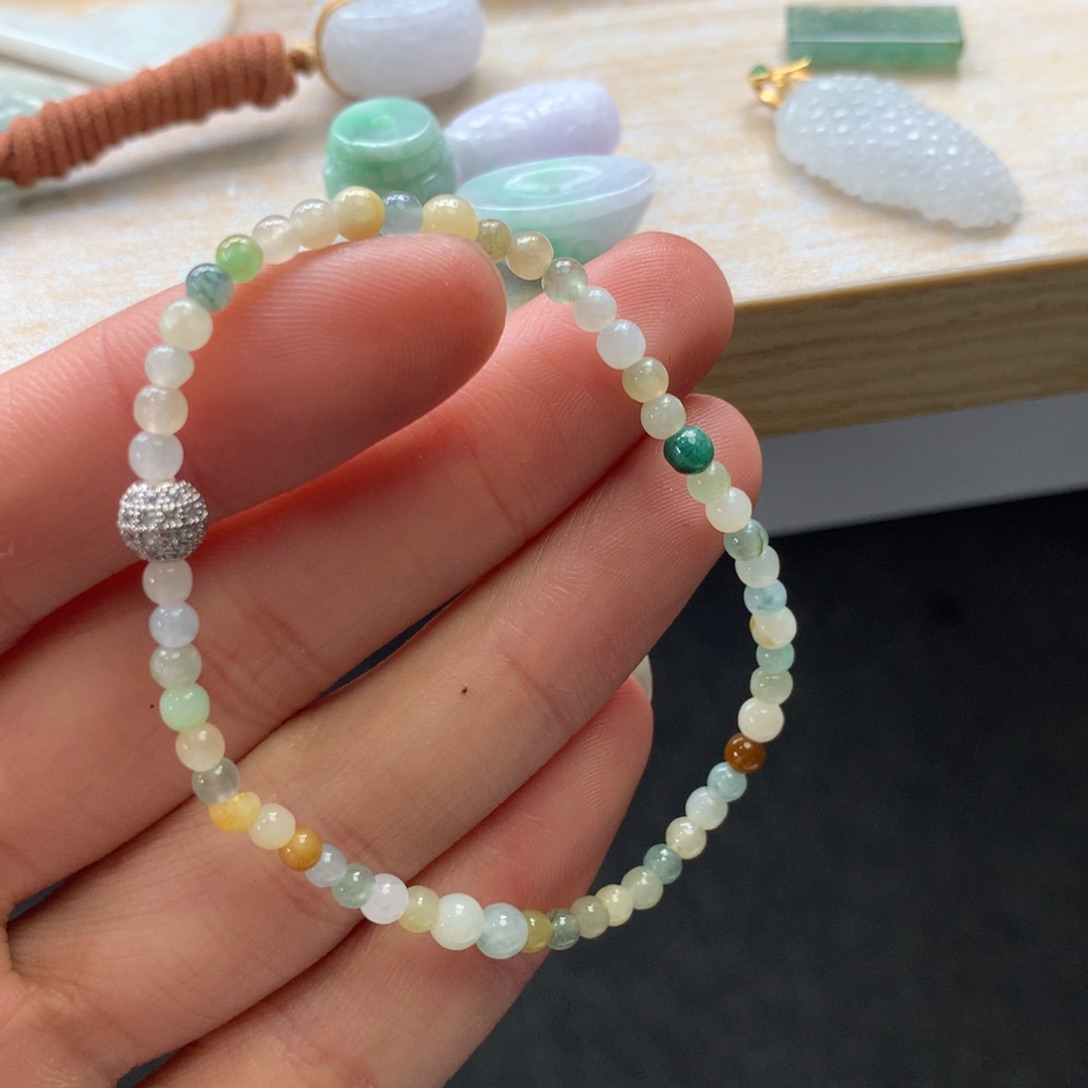 翡翠未镶嵌颈饰吊坠