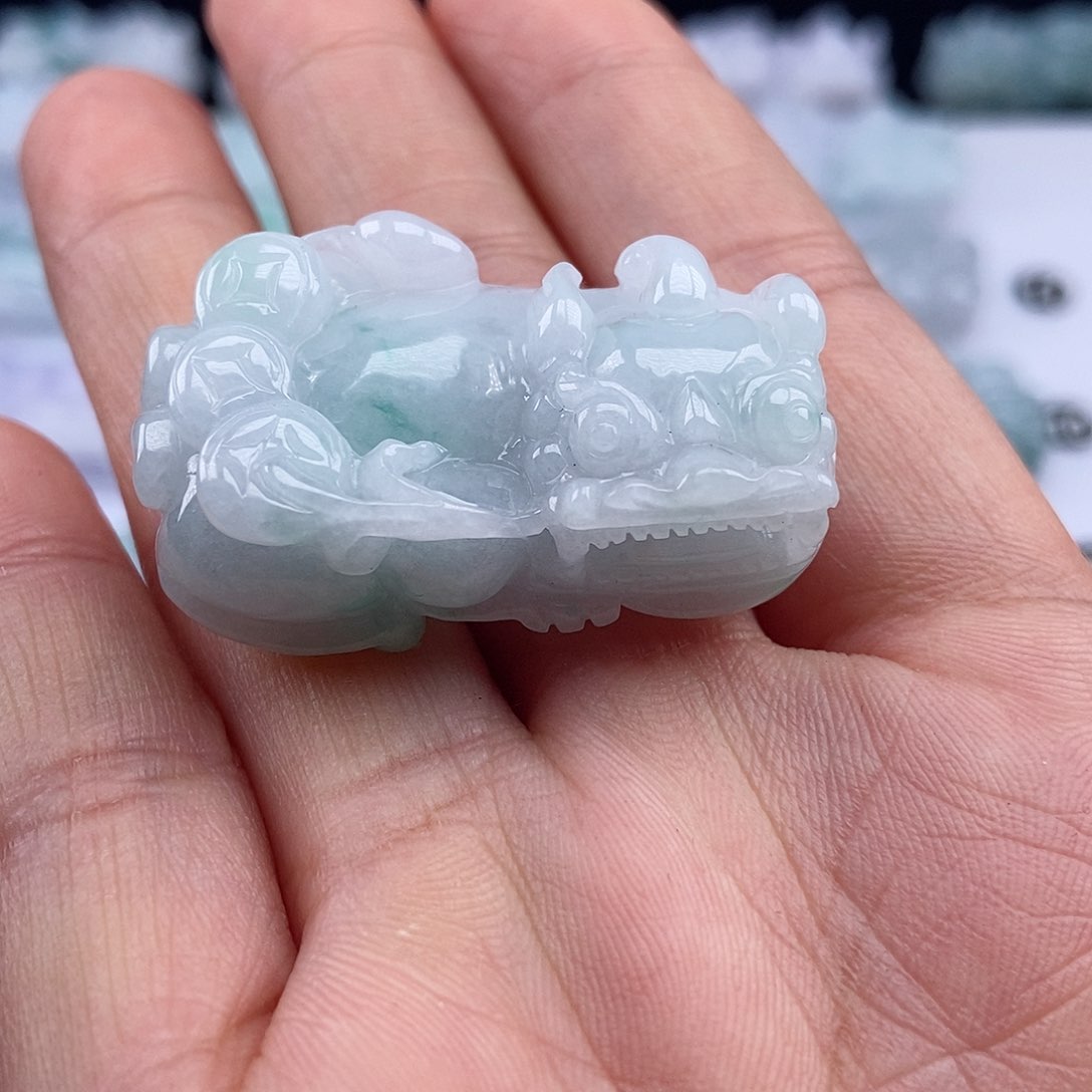 翡翠颈饰未镶嵌菠**.翡翠貔貅