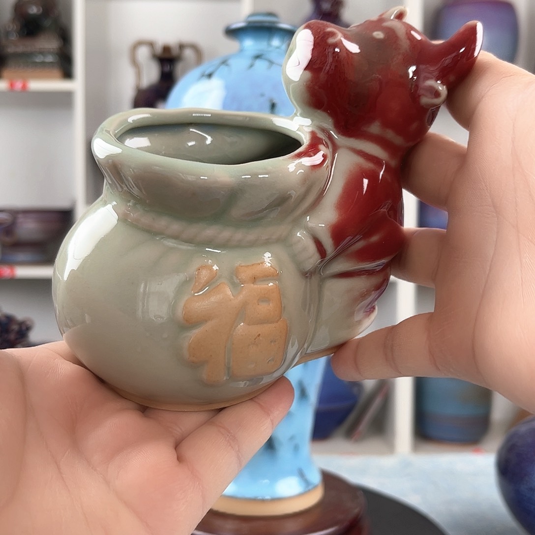 瓷片摆件……笔筒……