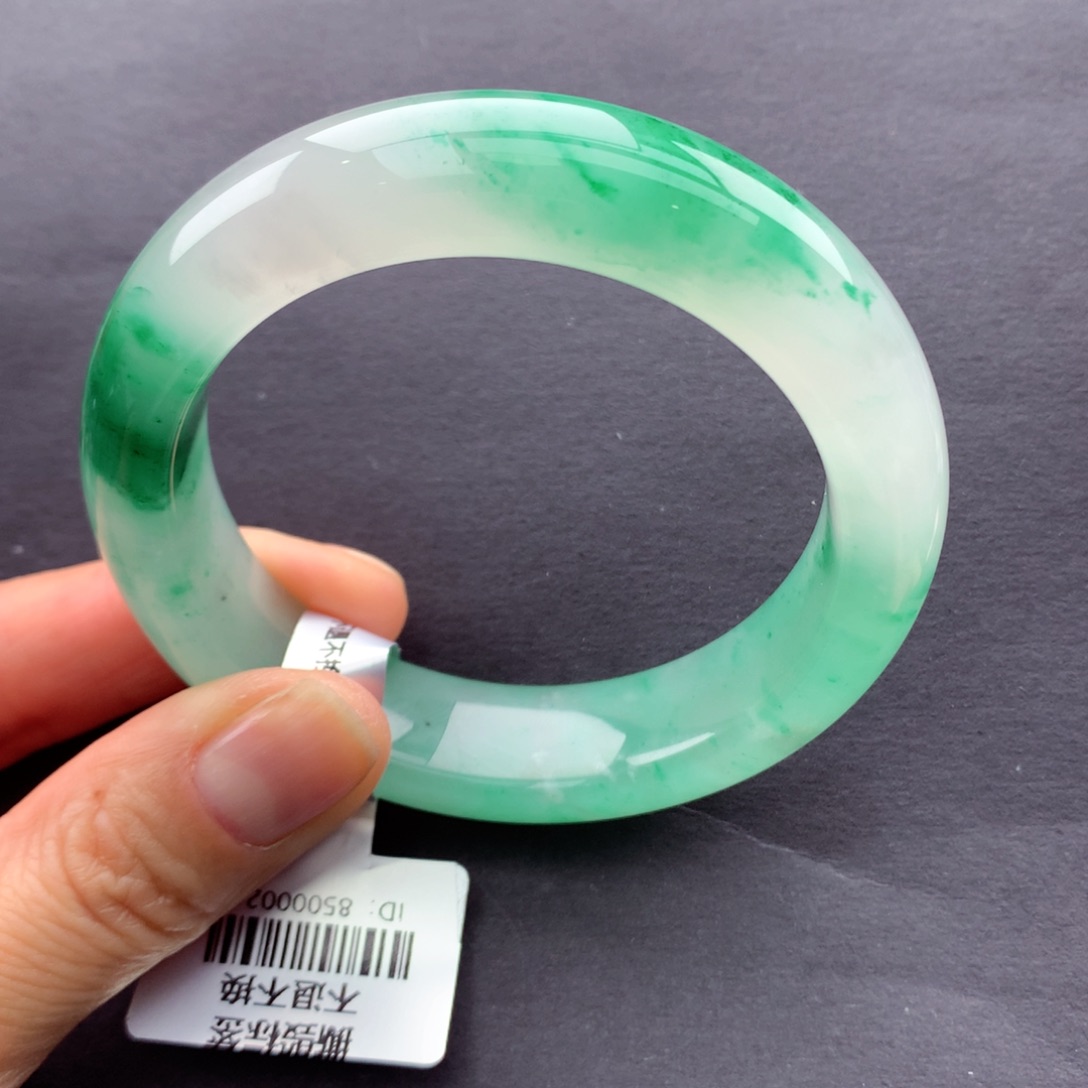 【闪购商品】未镶嵌手镯石英质玉