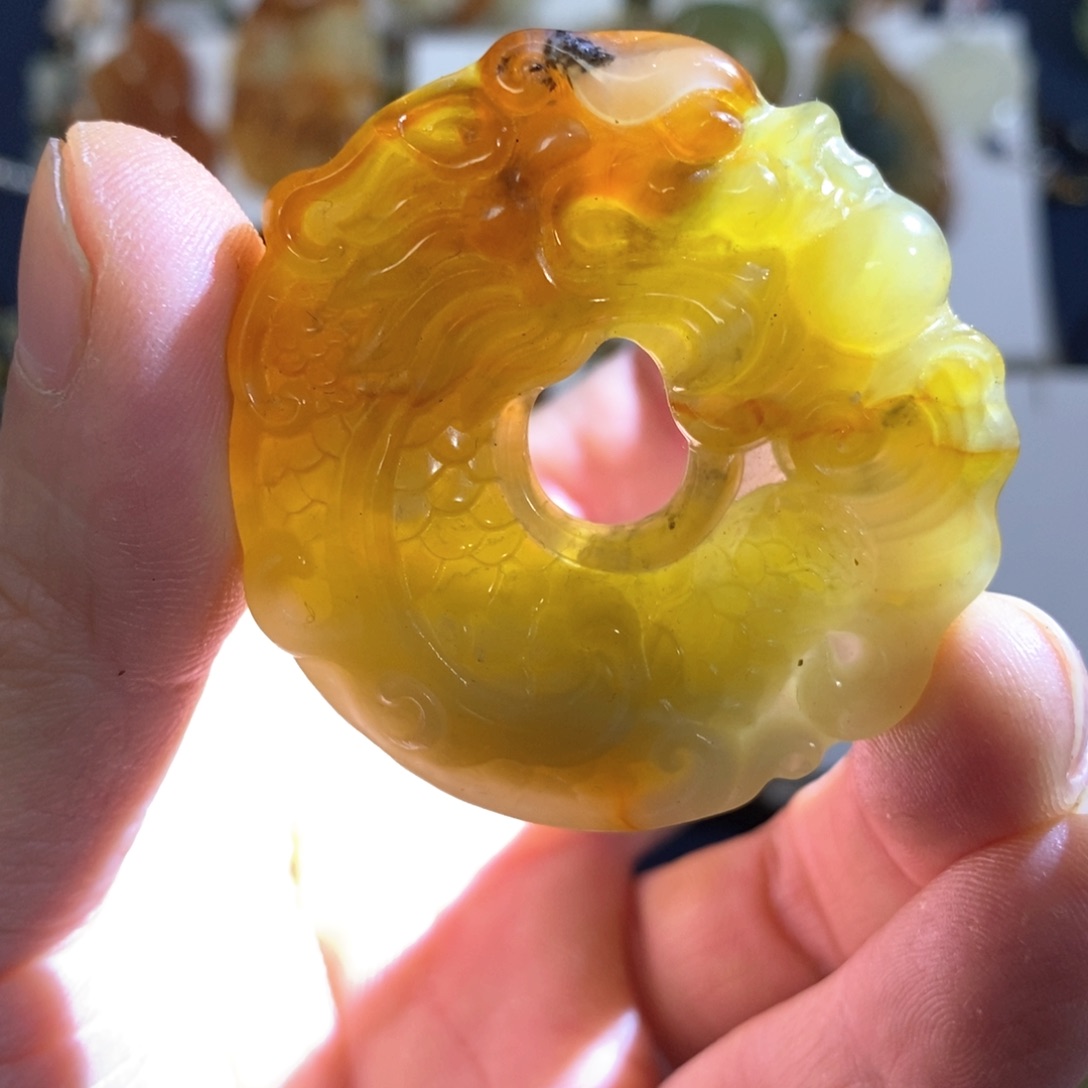 蛇纹石玉颈饰未镶嵌