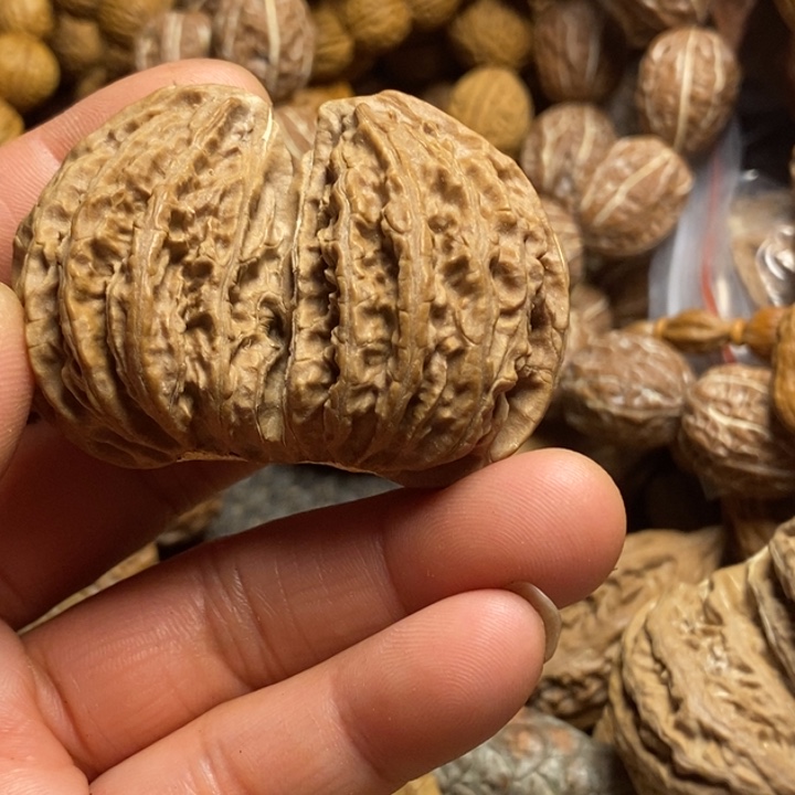 仰***空桃核吊坠东北特产198