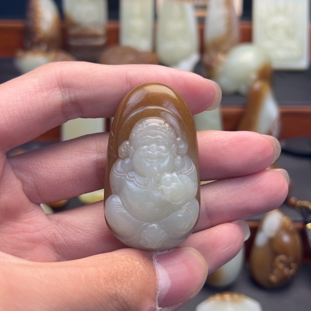 和田玉（糖玉）未镶嵌颈饰
