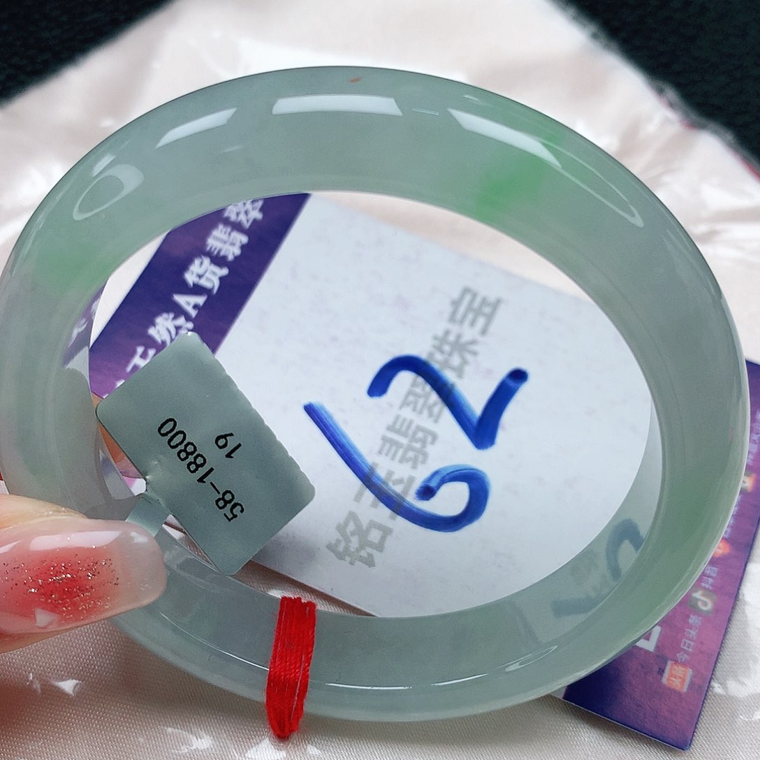 翡翠手镯未镶嵌缅甸天然a货翡翠