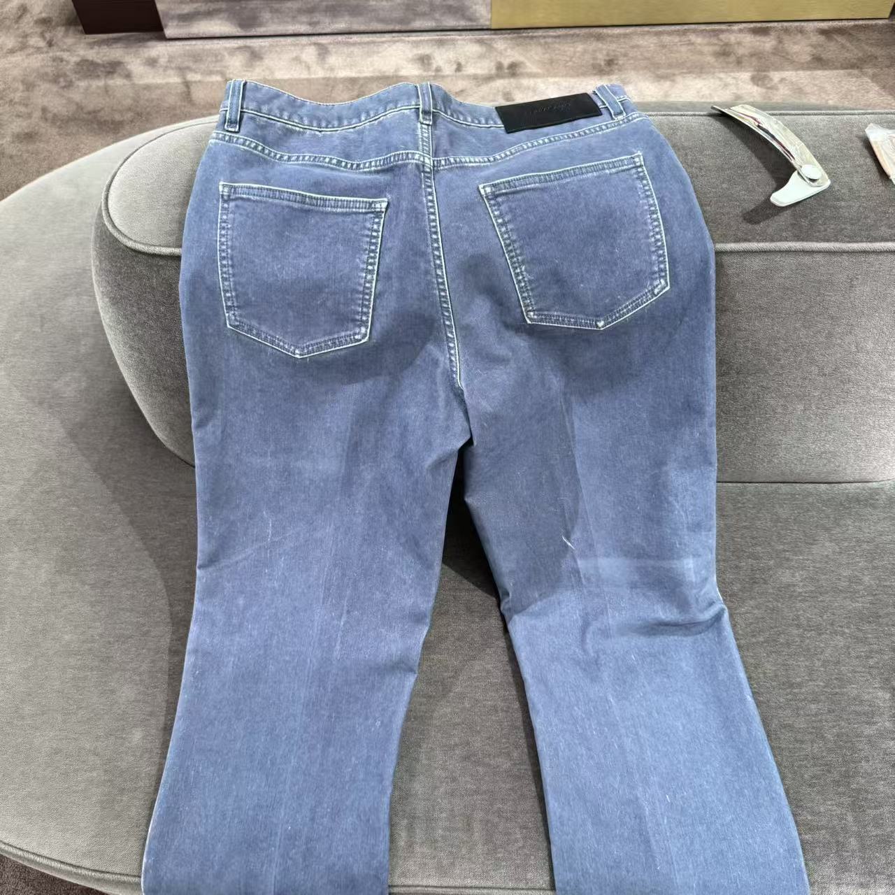 全新未使用 FERRAGAMO/菲拉格慕 男裤牛仔裤直筒蓝色