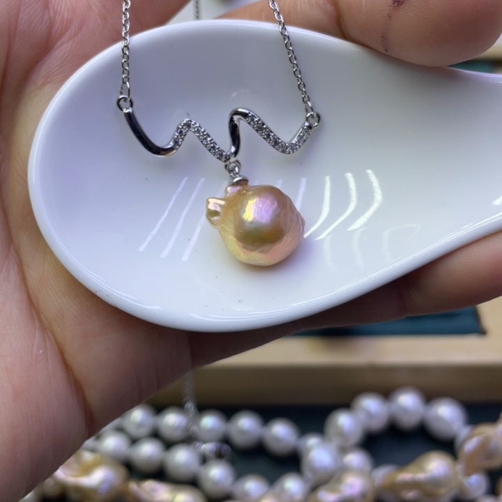 淡水珍珠项链合金