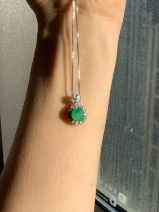 天然翡翠a货颈饰吊坠