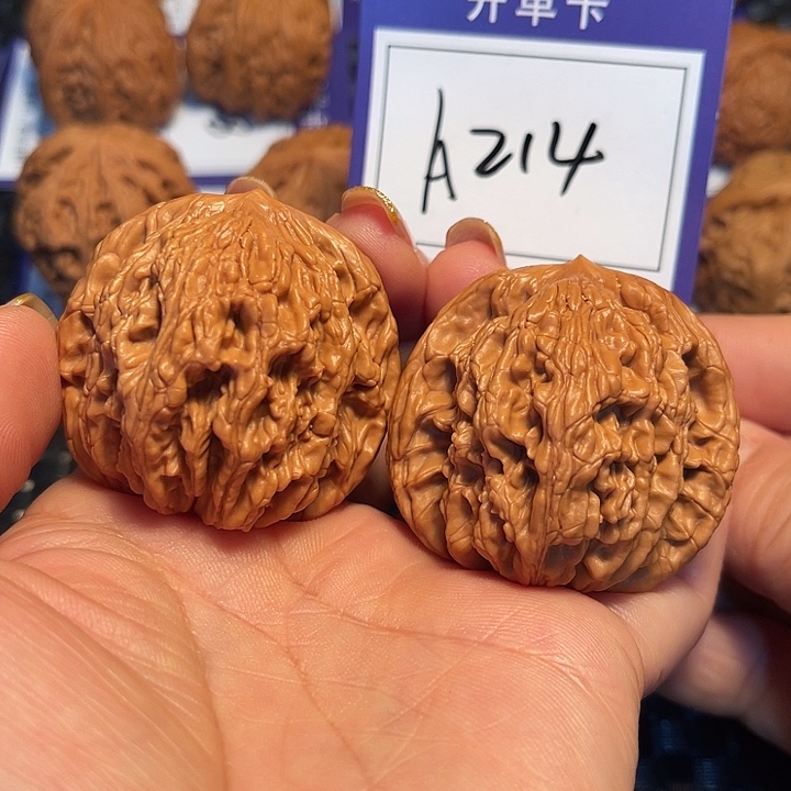 把件桃核44虎头A214