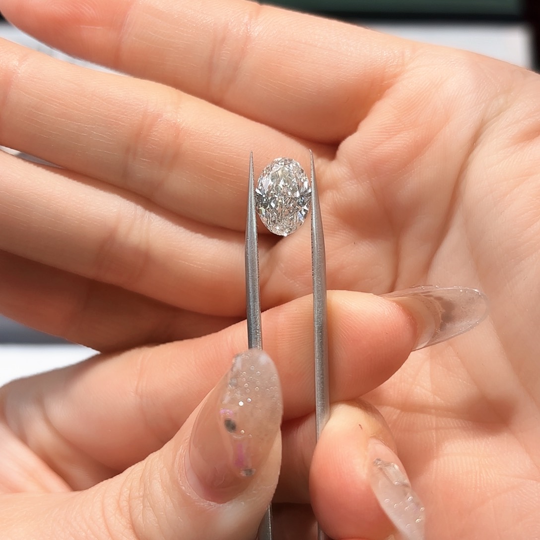 合成钻石裸石未镶嵌熊*