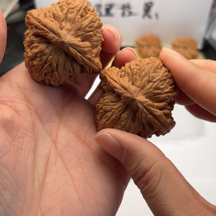 文玩核桃吊坠南疆44