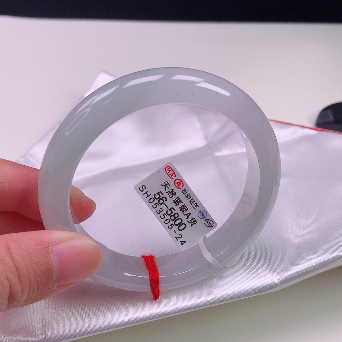 翡翠手镯未镶嵌56正圈