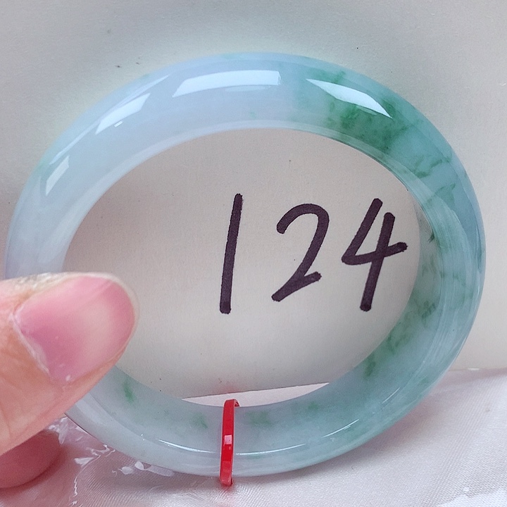 翡翠未镶嵌手镯翡翠