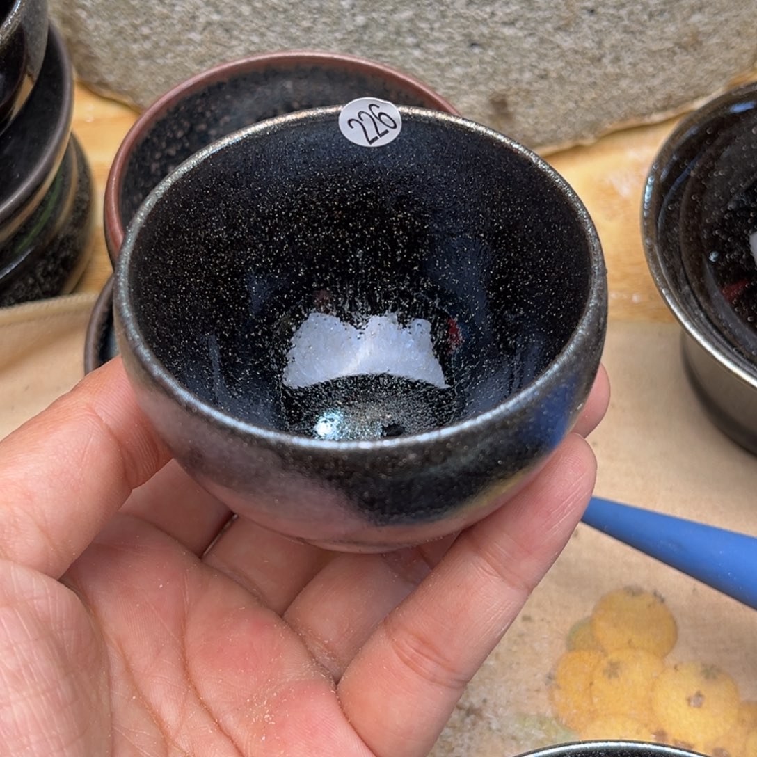 茶盏义兴龙窑坚持真柴烧