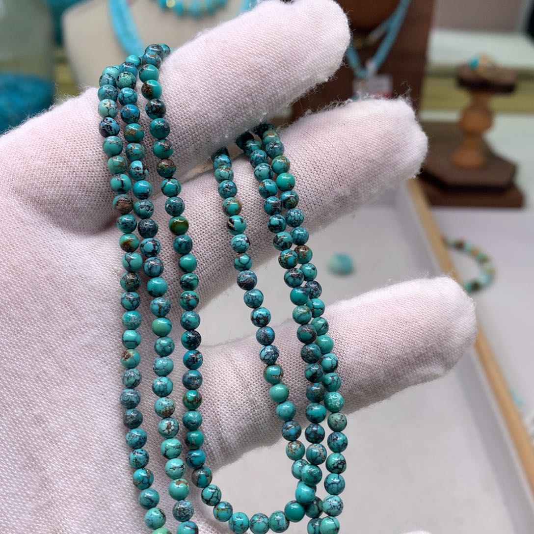 绿松石配饰未镶嵌