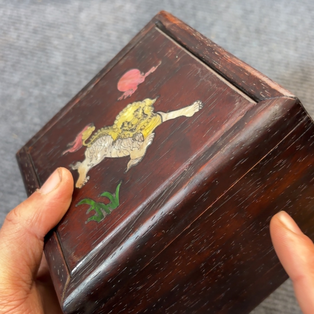 木小叶紫檀独板收纳盒