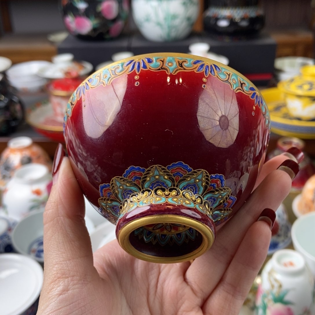 陶瓷艺术家的作品是一种非常