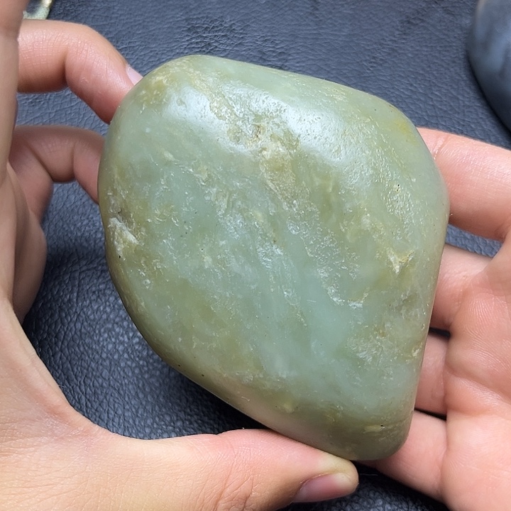 和田玉未镶嵌摆件