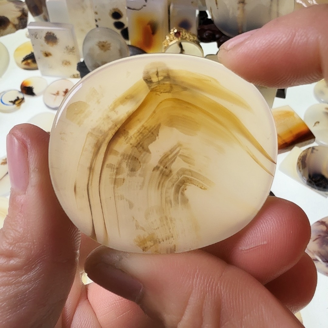玛瑙/玉髓未镶嵌珠宝半成品