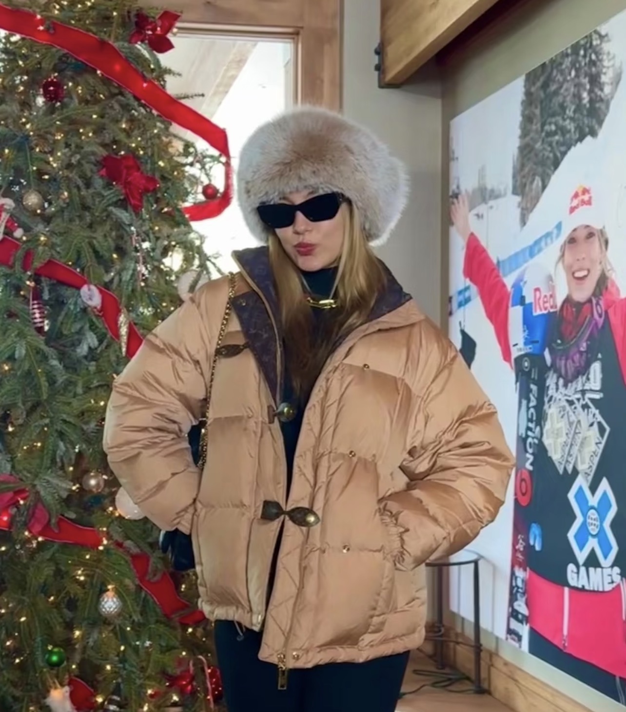 99新 LouisVuitton/路易威登 zz460 锦纶 内里满印logo羽绒服 34