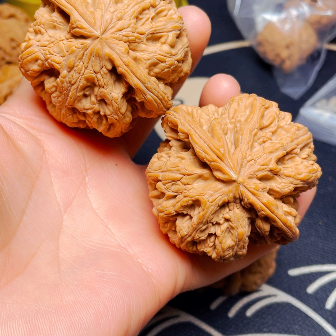 吊坠文玩核桃平谷粗筋