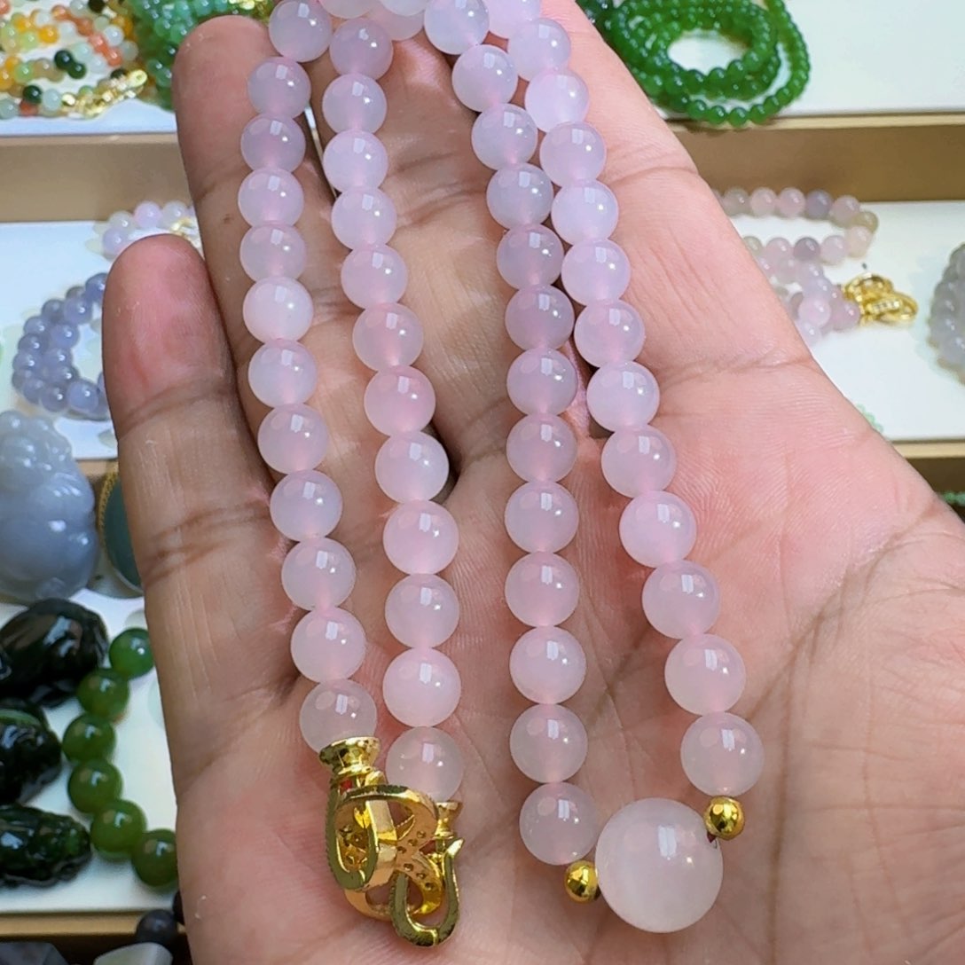 和田玉未镶嵌颈饰是***～藕粉卡8