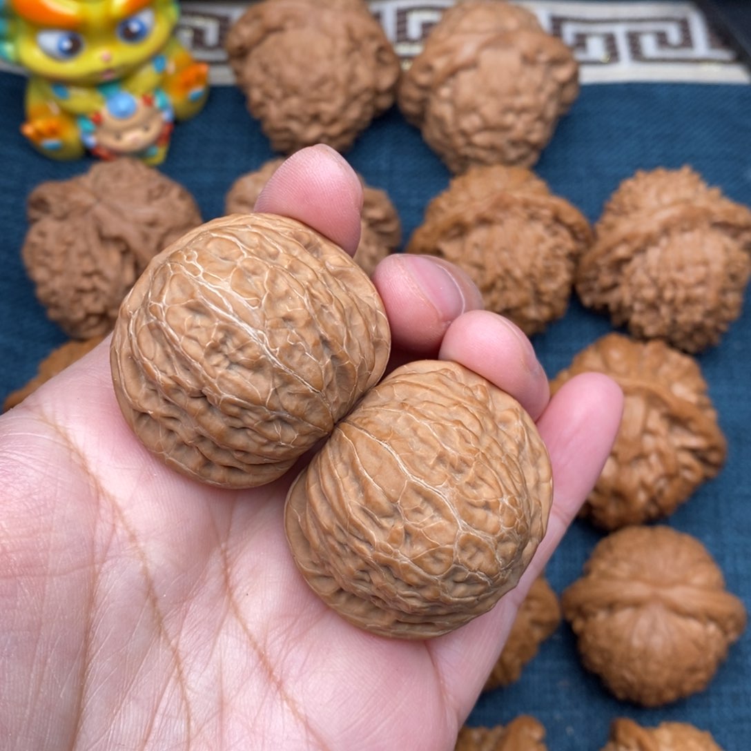 文玩核桃把件夏*38全品铁锤