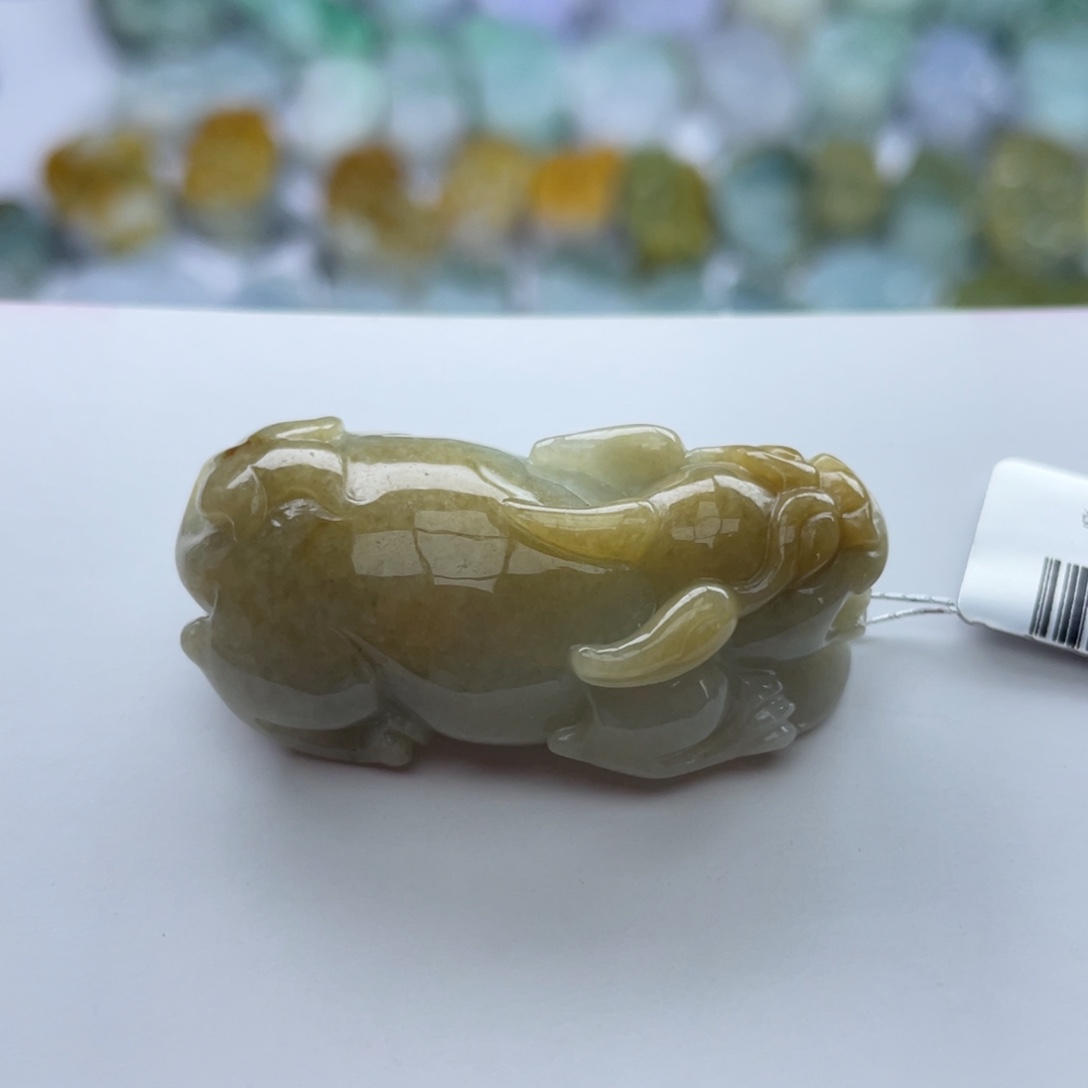 翡翠颈饰未镶嵌貔貅