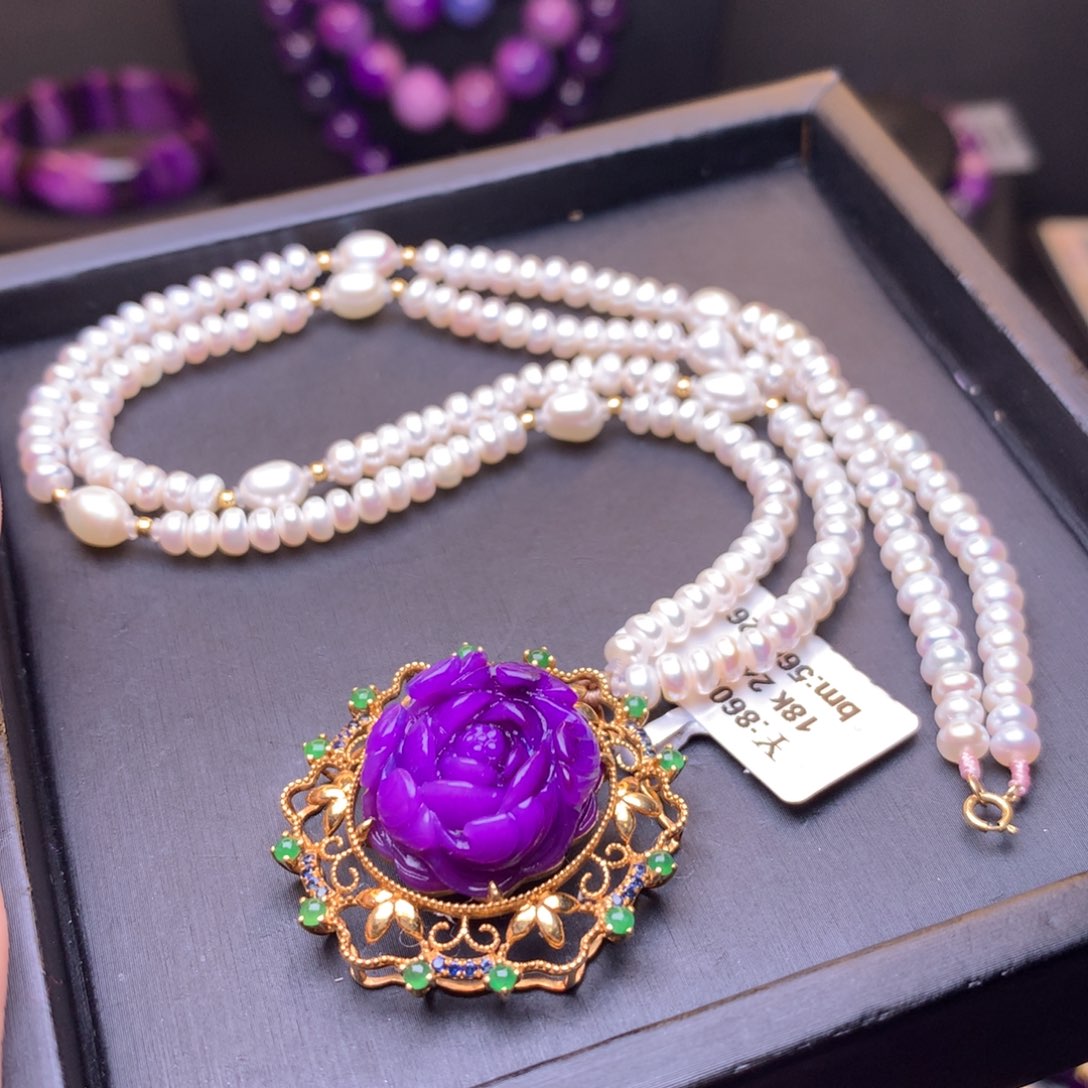 苏纪石（舒俱来）项链18K金镶嵌