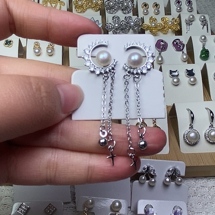 银S925镶嵌耳饰淡水珍珠