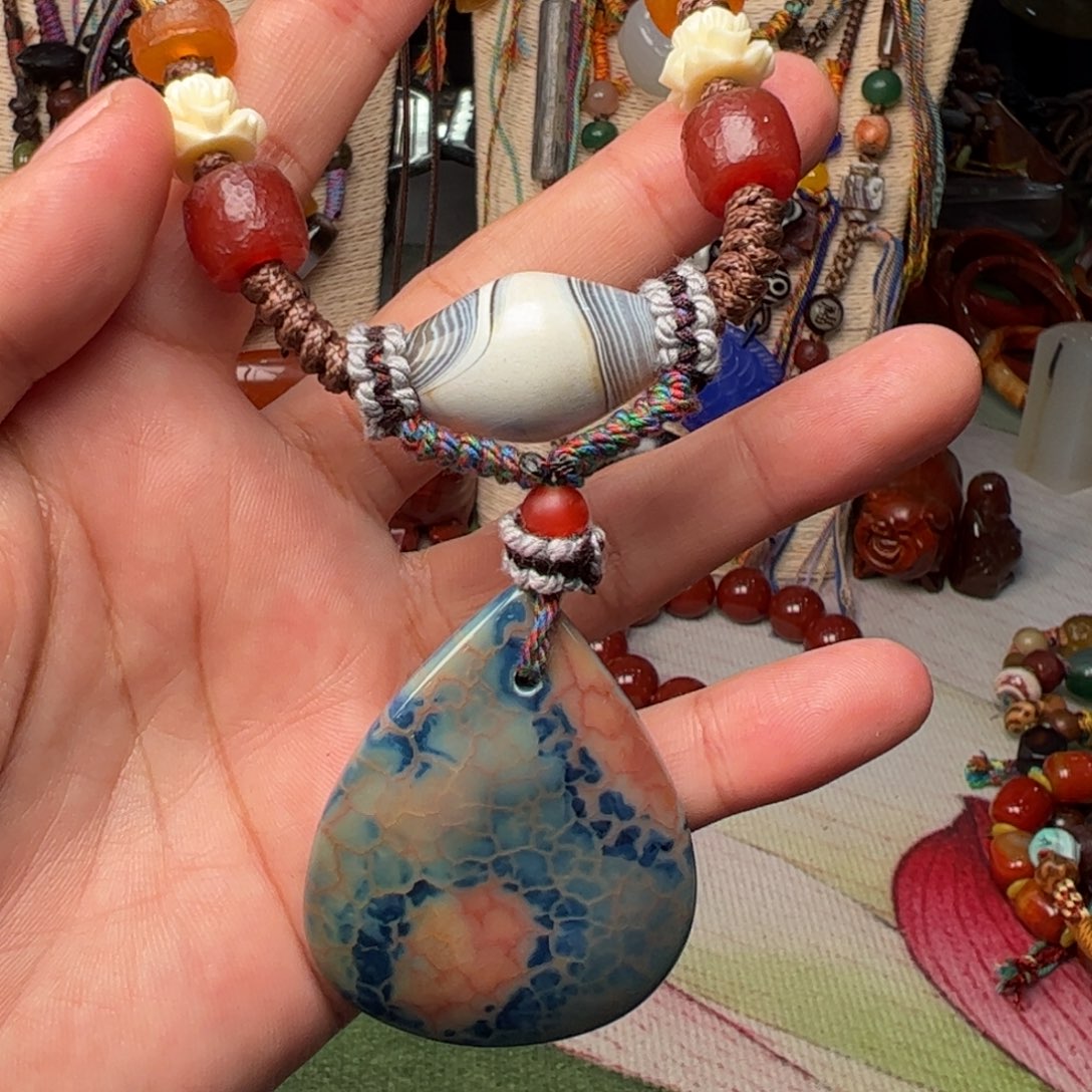 玛瑙/玉髓颈饰未镶嵌