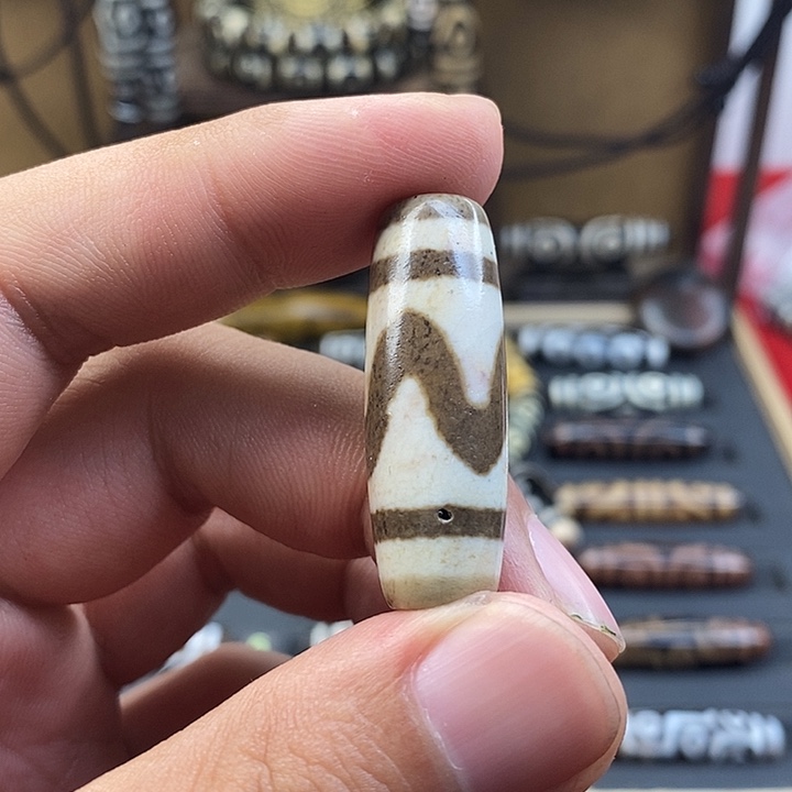 玛瑙/玉髓散珠青****志