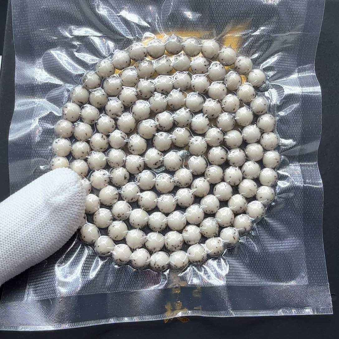 星月菩提吊坠8冰白河豚7圆108