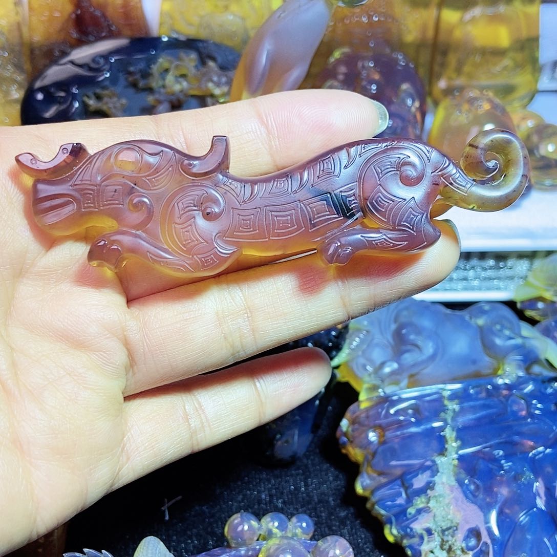 琥珀颈饰未镶嵌力*虎苻