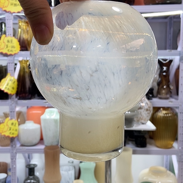 黄色花瓶aaaaaaaa