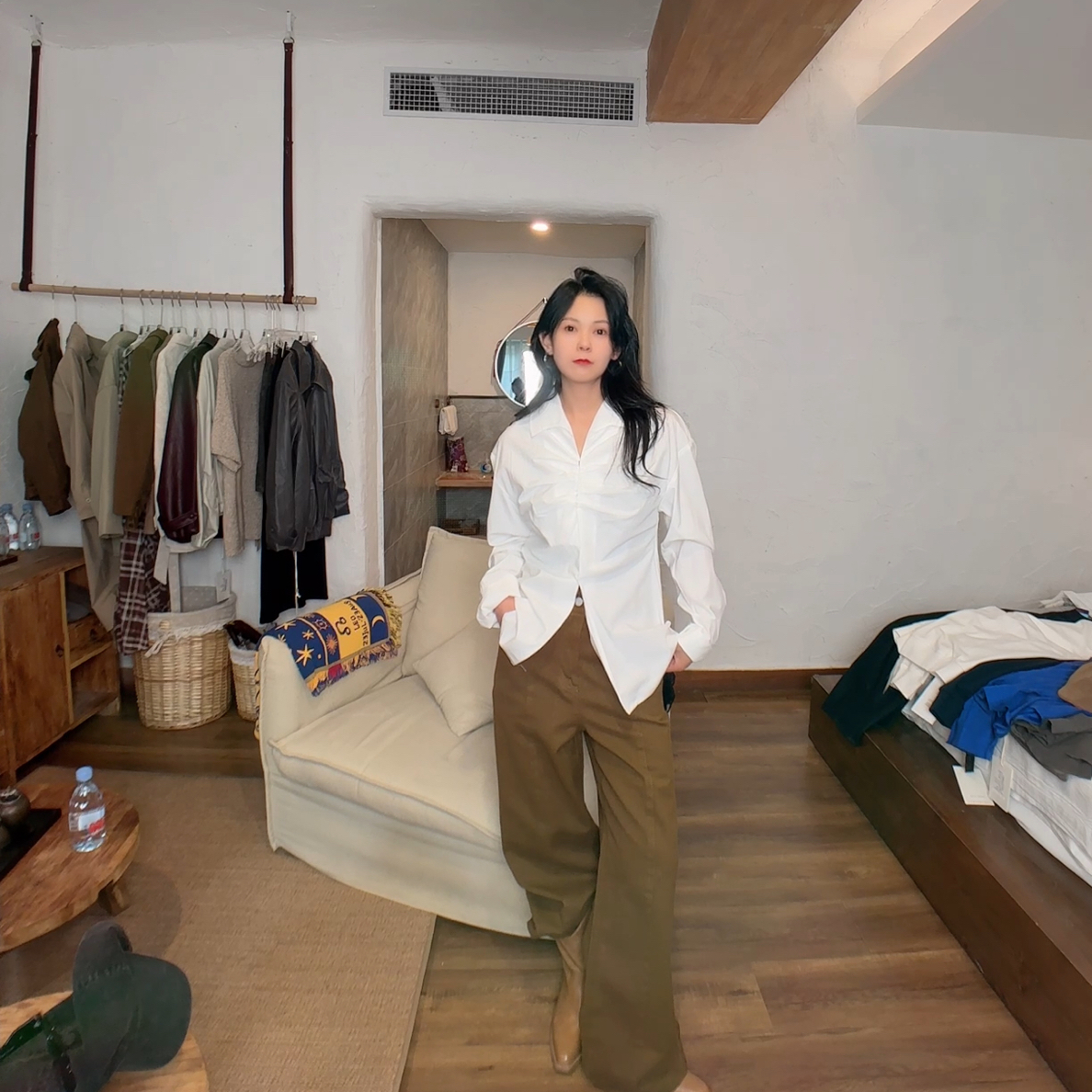 秋季白色翻领泡泡袖收腰设计感小众气质女衬衫