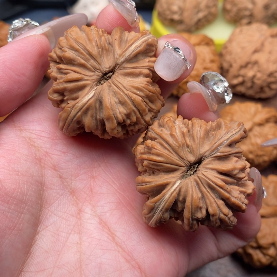 文玩核桃把件全品山西汉高楼41.5