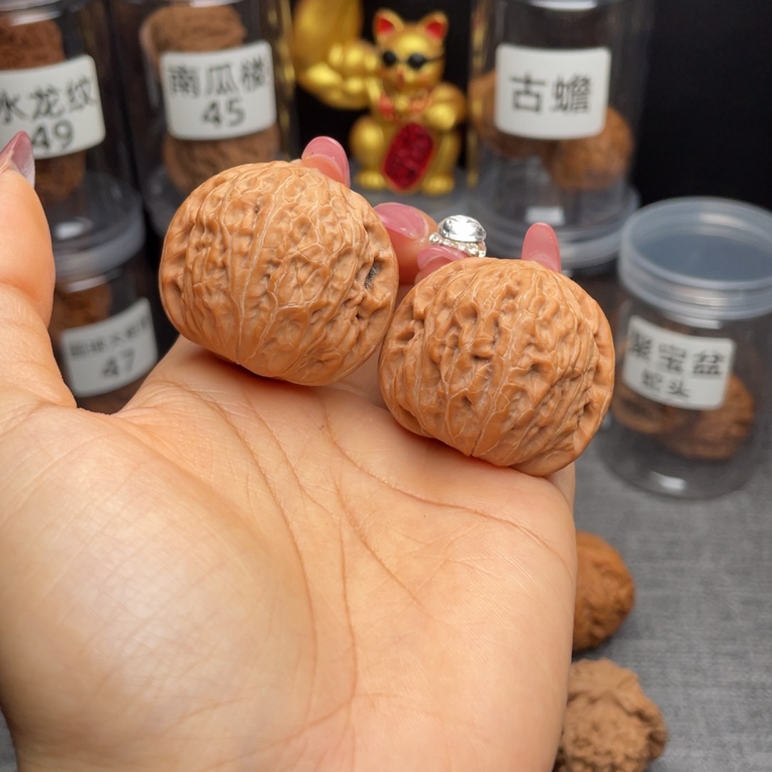 文玩核桃把件全品铁锤