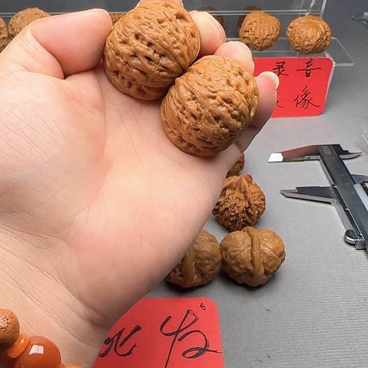 春***3核桃铁锤妹妹文玩核桃
