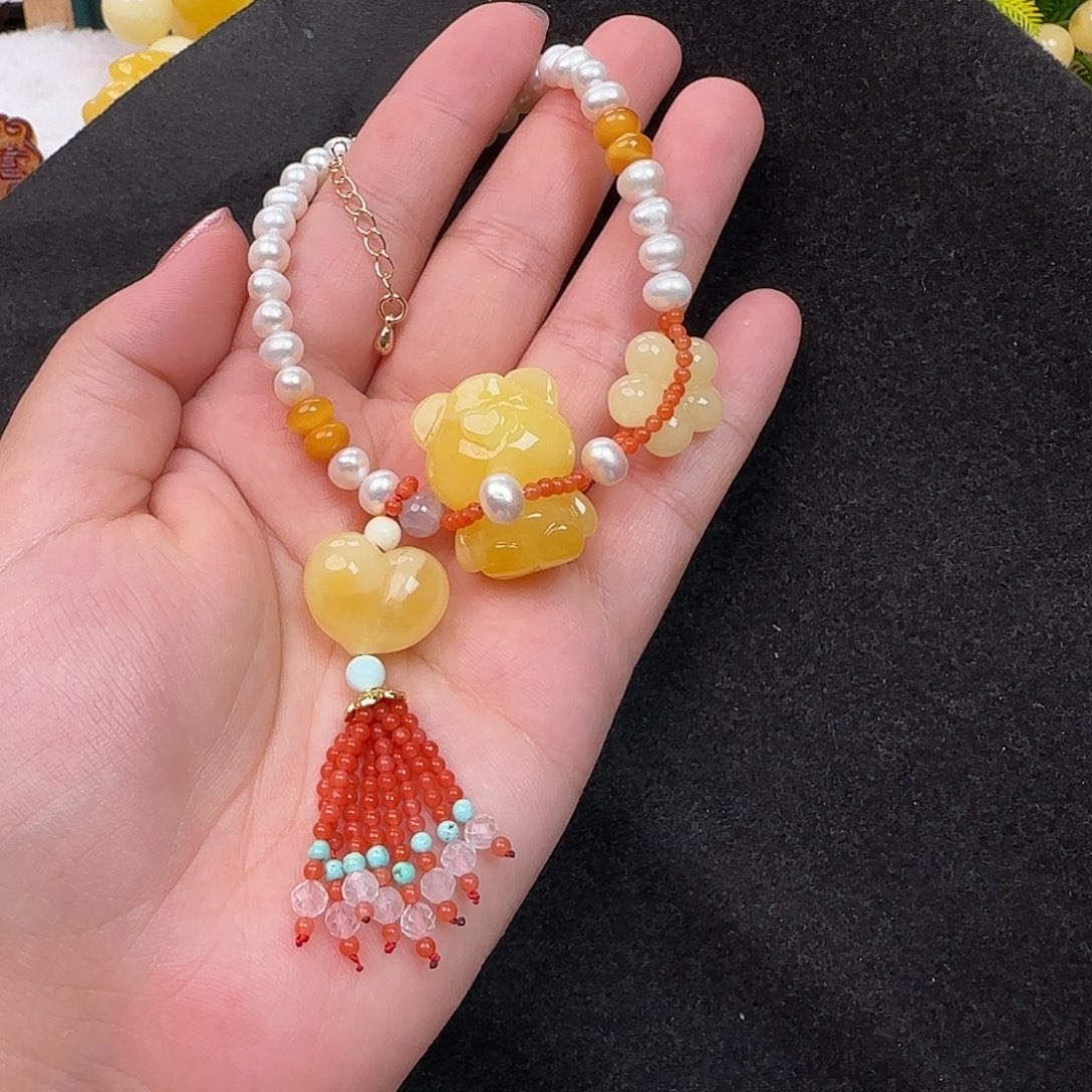 蜜蜡未镶嵌珠宝奇石