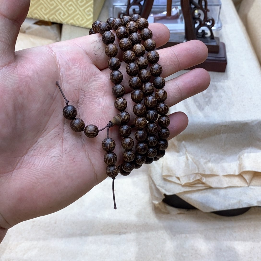 大叶紫檀（黑酸枝木类）