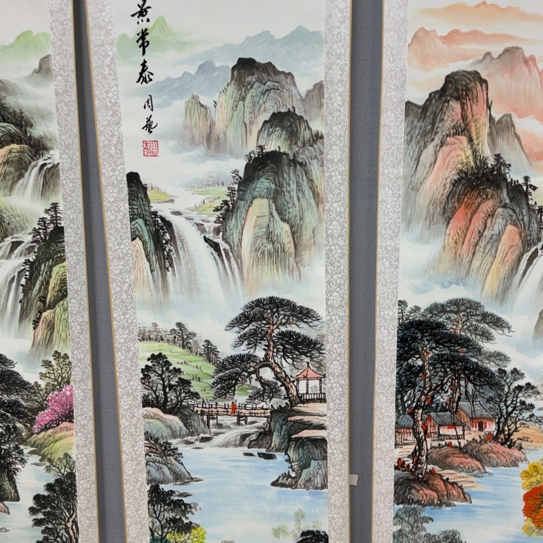 龙***！国画QB四幅一套作品！带证书！只限一单 