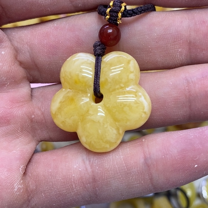 蜜蜡裸石未镶嵌吊坠